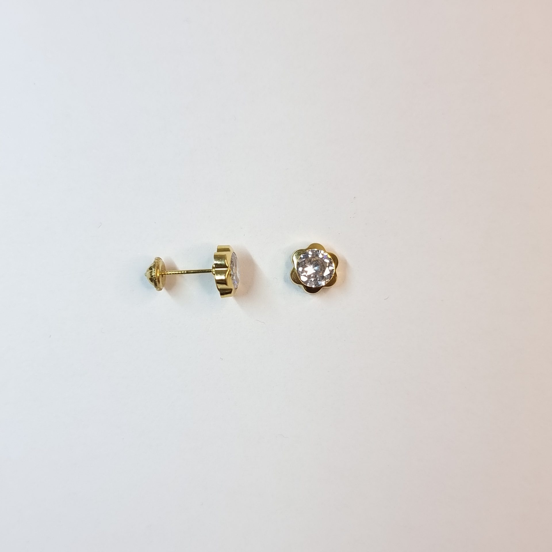 Brincos Estrela Ouro 18kt com Zircônia