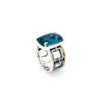 Anel Gumus Prata e Ouro 9kt com Pedra Azul