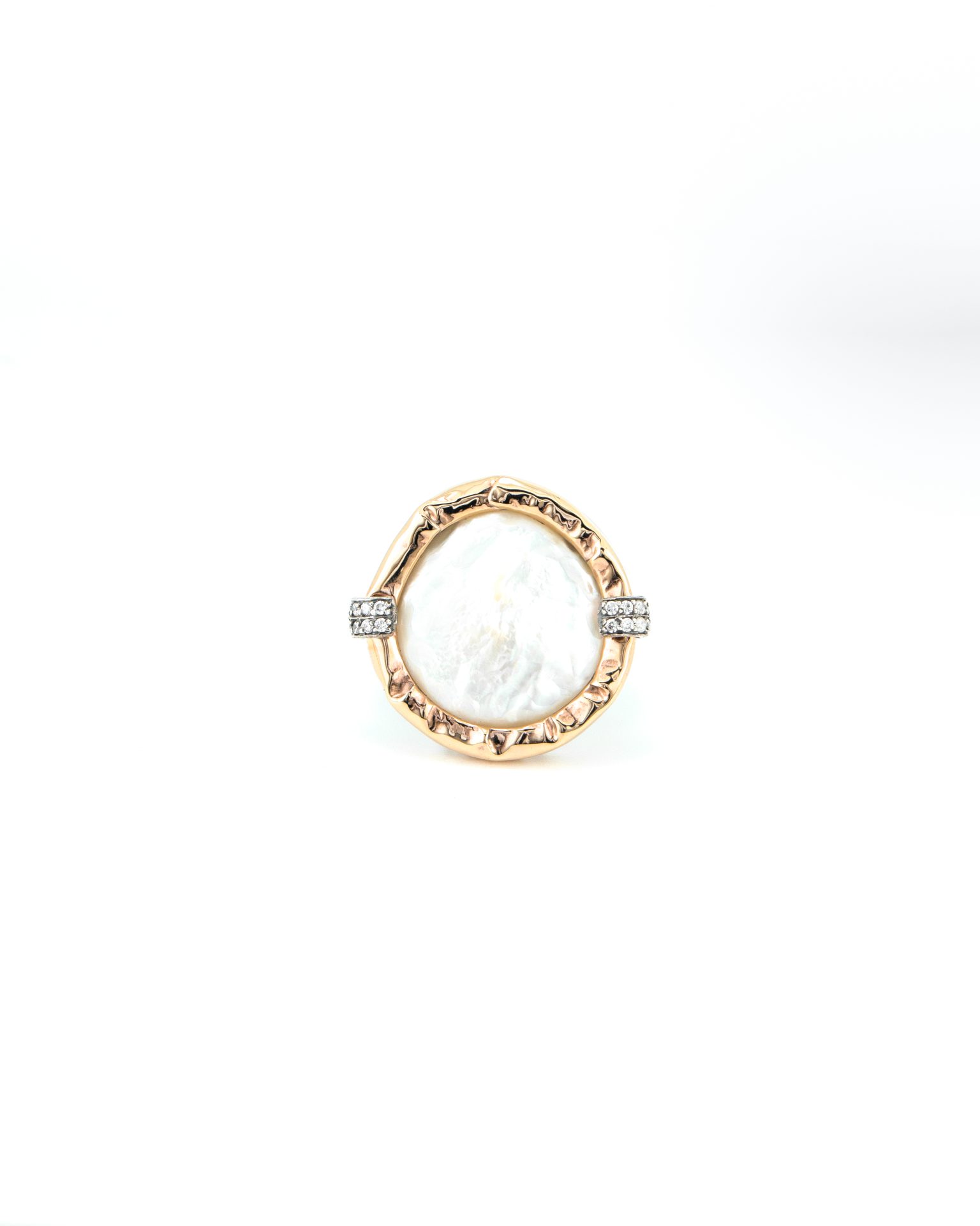 Anel Gumus Prata e Ouro 9kt com Madreperola