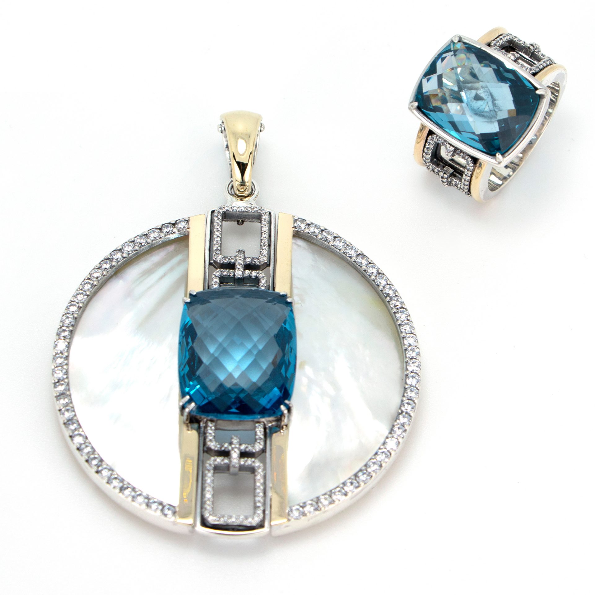 Anel Gumus Prata e Ouro 9kt com Pedra Azul