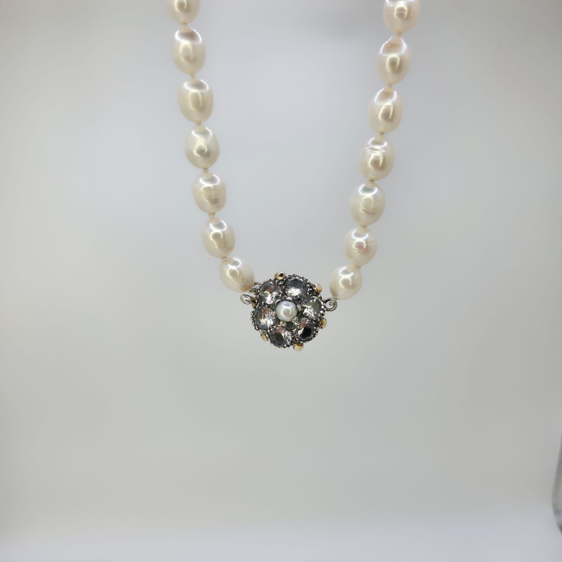 Colar Perolas  com Marcasites